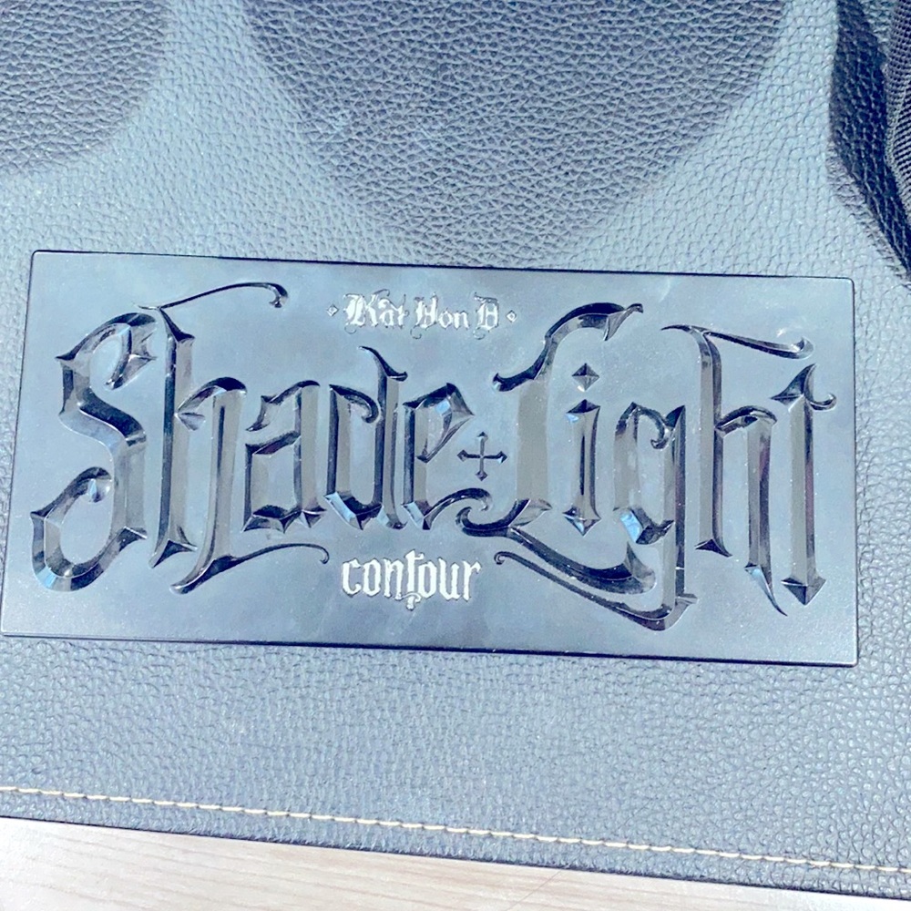 KVD Beauty Shade + Refillable Face Contour Palette